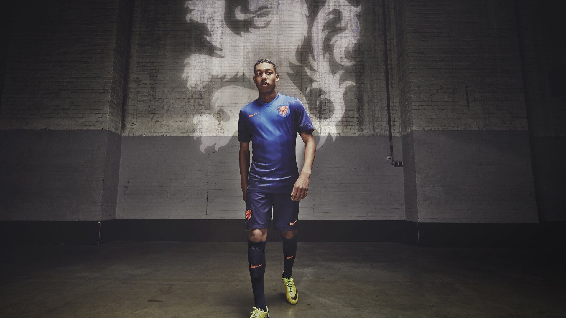 中国足球青训营引入智能训练设备,中国足球青训的app